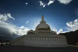 Magical Ladakh with Deluxe 2