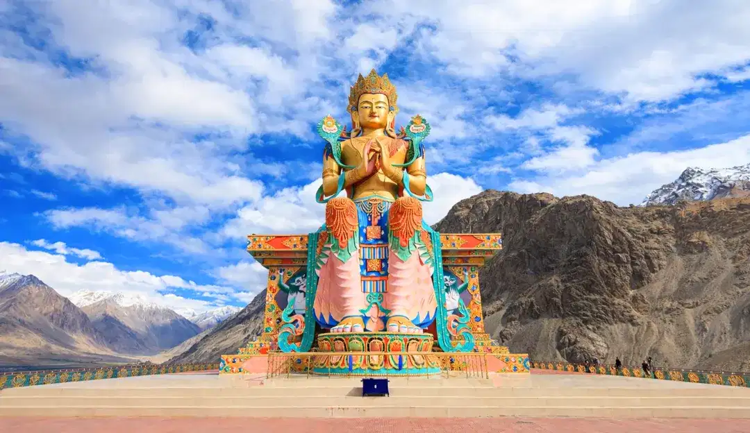 A Blissful Adventure: Leh and Srinagar Tour