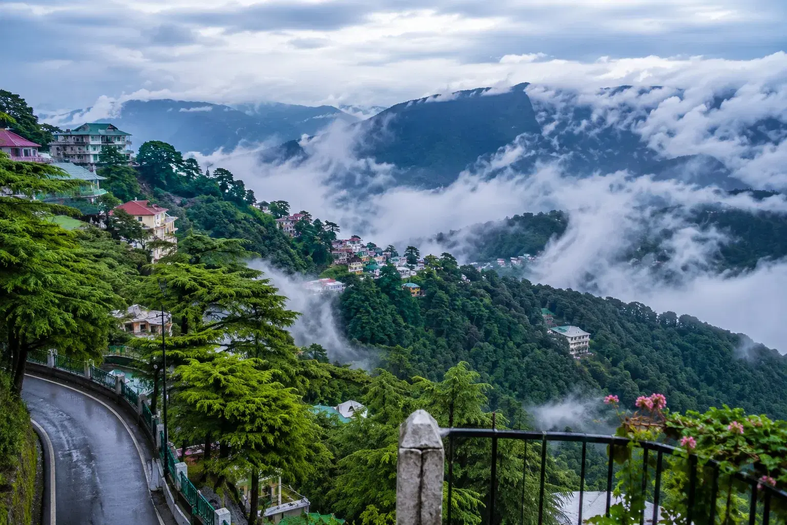Mussoorie Misty Hills Getaway