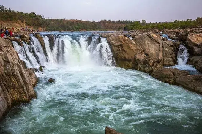 Dhuandhar Falls