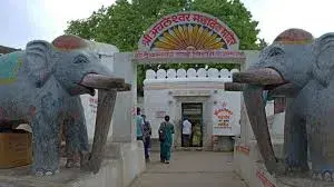 Achaleshwar Mahadev Temple