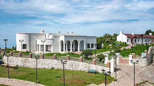 George Everest House