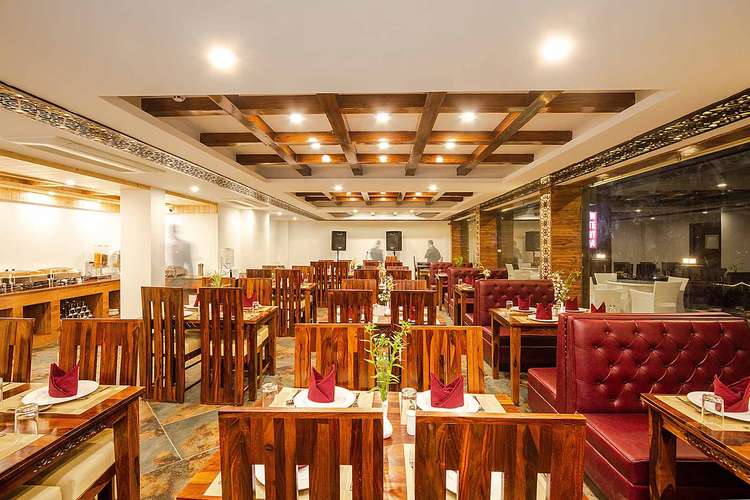 Manali Luxury Vacation with Snow White Resort – Centrally Heated