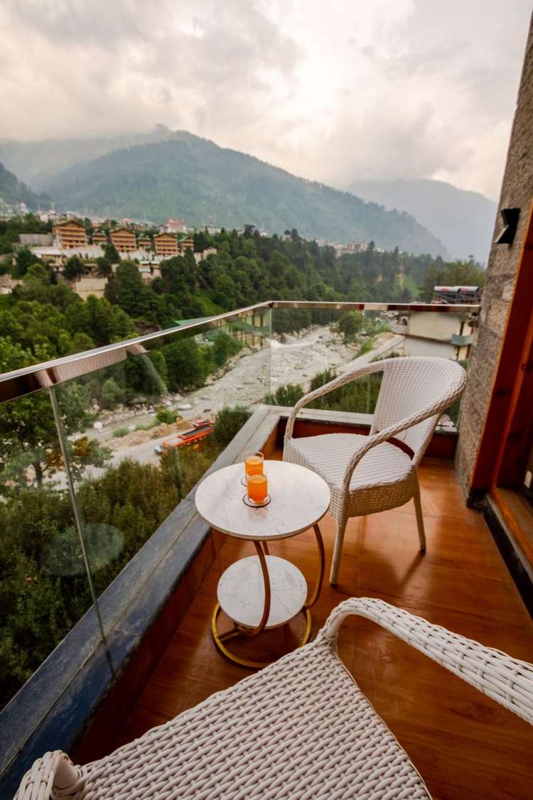Luxury Manali Stay at River Pine Resort & Spa