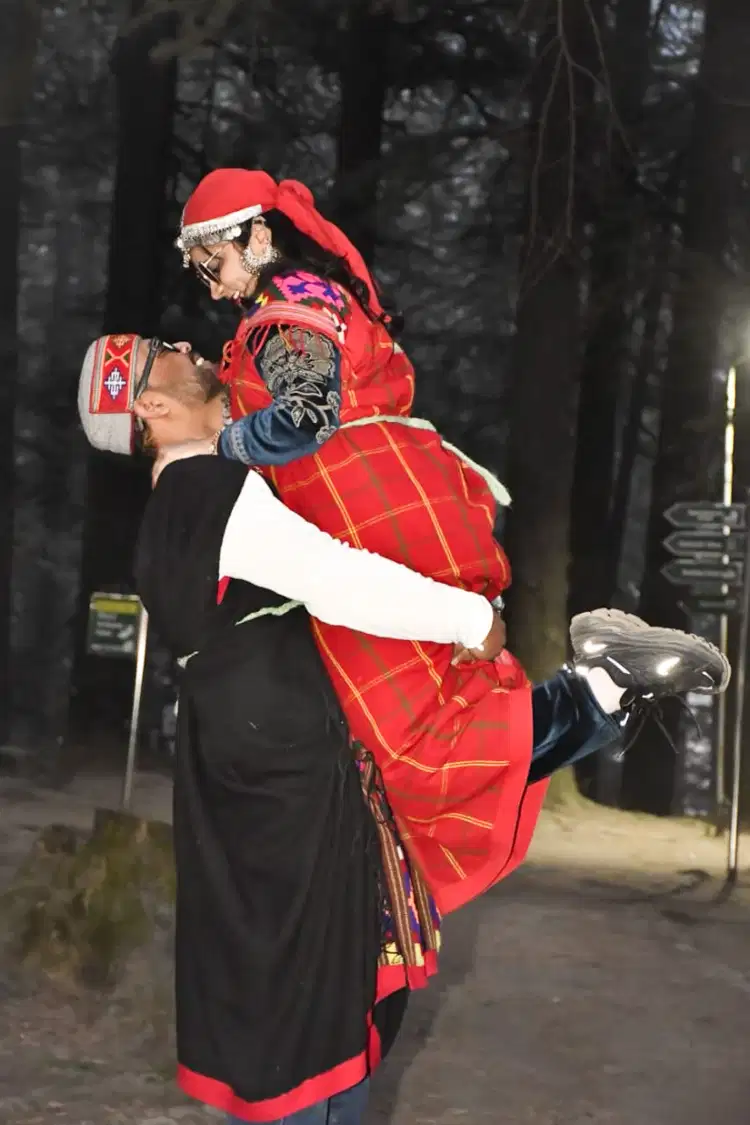 Honeymoon Special - Amazing Moments Manali by Volvo