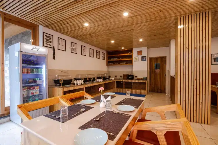 Premium Manali With The River Pine Resort & Spa