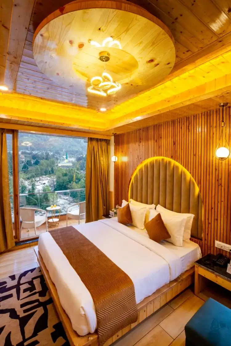 Premium Manali With The River Pine Resort & Spa