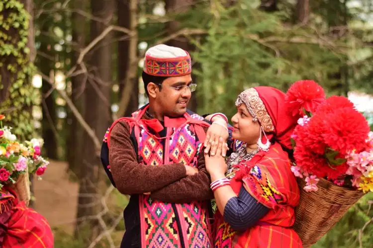 Honeymoon Special - Amazing Moments Manali by Volvo