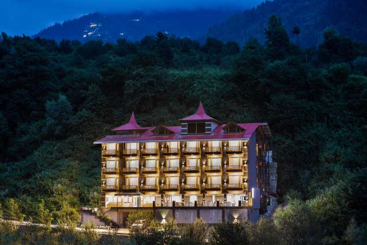 Manali Luxury Vacation with Snow White Resort – Centrally Heated