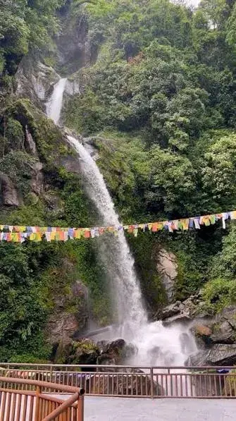Seven Sister Waterfall
